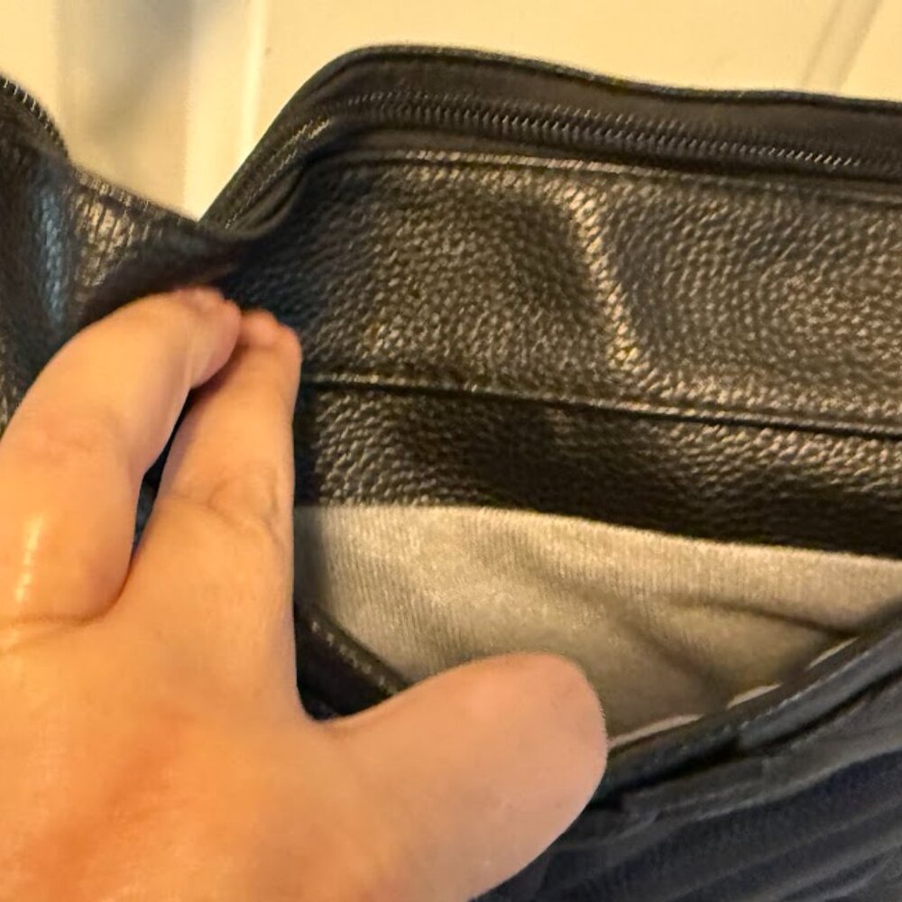 Lug Flare XL Vegan Leather Shoulder/Crossbody Bag Black Quilted - Picture 6 of 12